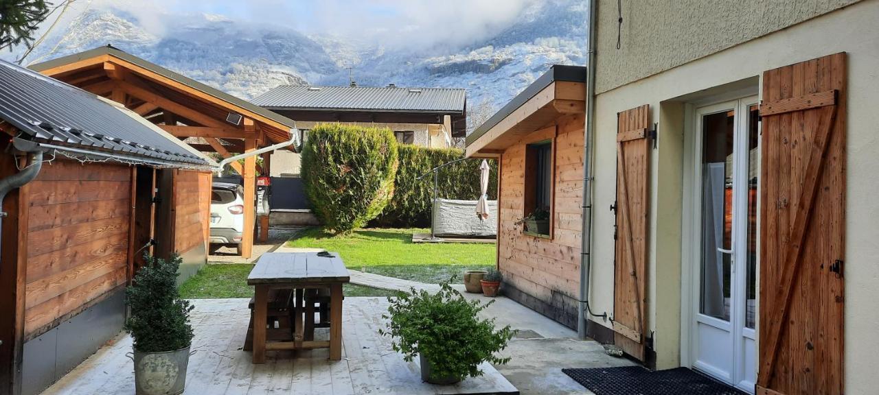 Studio Au Pied Des Montagnes Le Bourg-dʼOisans Εξωτερικό φωτογραφία