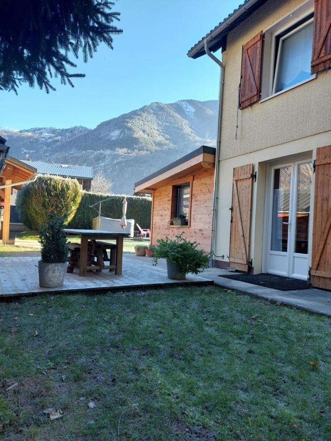 Studio Au Pied Des Montagnes Le Bourg-dʼOisans Εξωτερικό φωτογραφία
